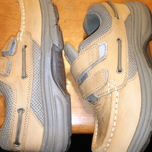 NWOT World Wide Sportsman Tan Leather Boat Shoes Size 8 Unisex